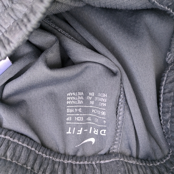 🟥 3/15$ Nike shorts 3-4Y - Picture 3 of 3